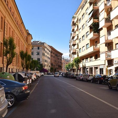 The Voice Of The Pope Apartment Rome Exterior photo