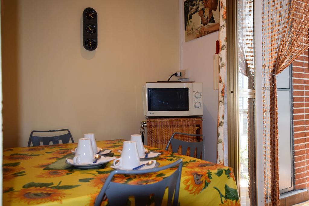 The Voice Of The Pope Apartment Rome Exterior photo